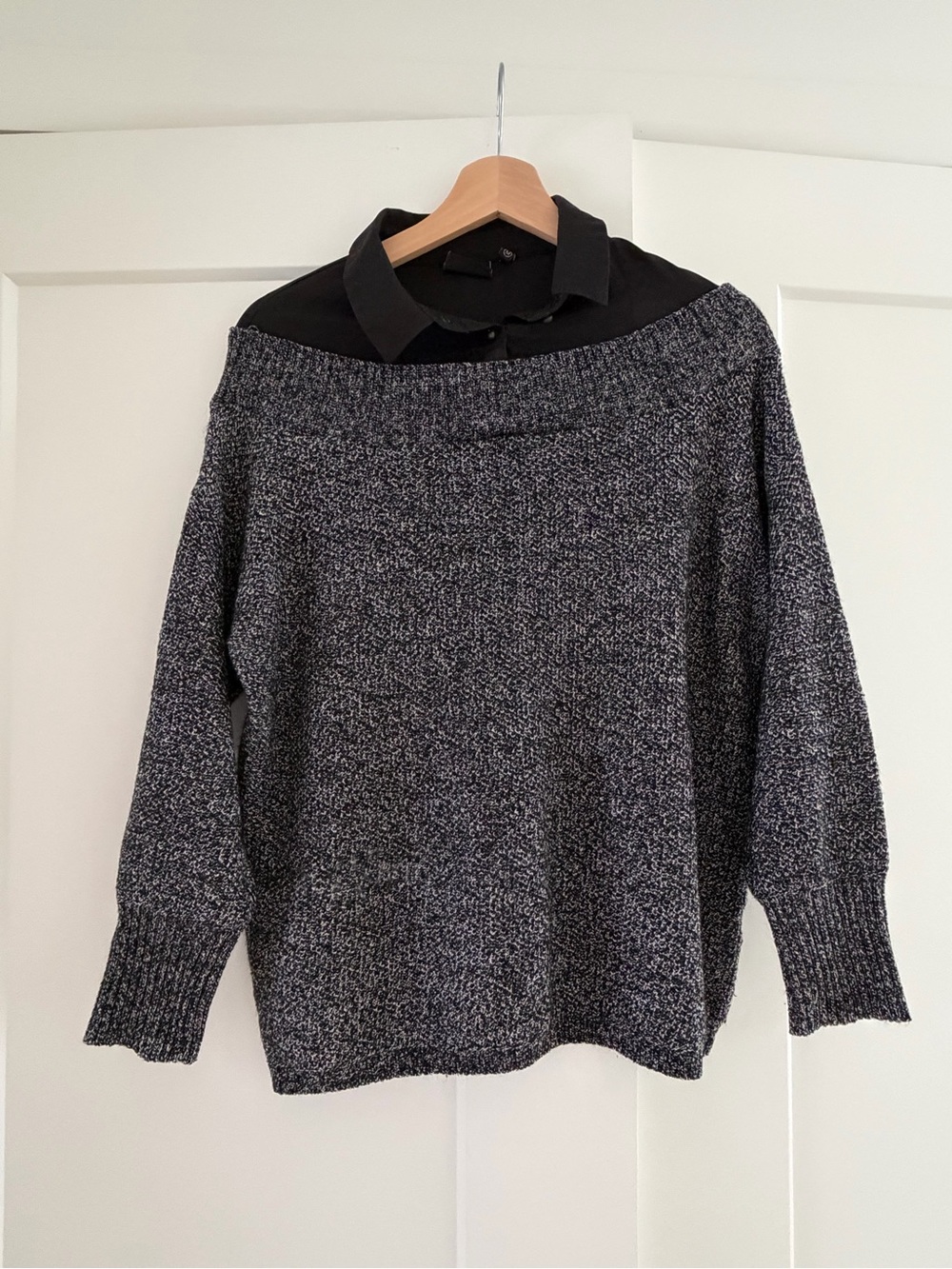 Only women‘s Off-Shoulder Marled Sweater - Black and Gray